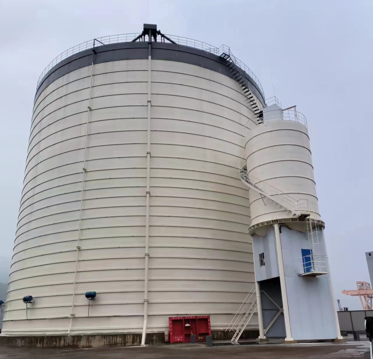 东城10万吨水泥钢板库